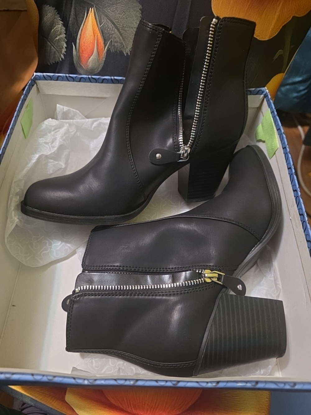 Simply Vera Vera Wang Black Ankle Booties with Silver Zippers - Picture 2 of 6